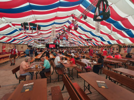 Festhalle innen
